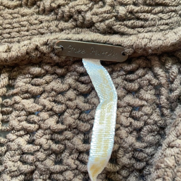 Free People | M cable knit cardigan sweater with 3 sun  buttons - Picture 2 of 6